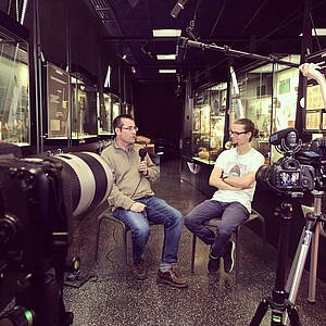 Lors du tournage de la vidéo "Sexe, fascination & Antiquité", avec l'historien Nicolas Mengus, au musée gallo-romain de Biesheim.